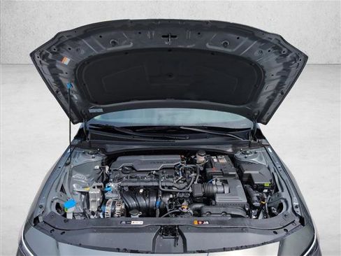 New 2026 Hyundai Elantra SE FWD image 19