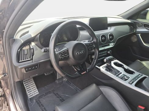Used 2020 Kia Stinger GT1 AWD/4WD image 16