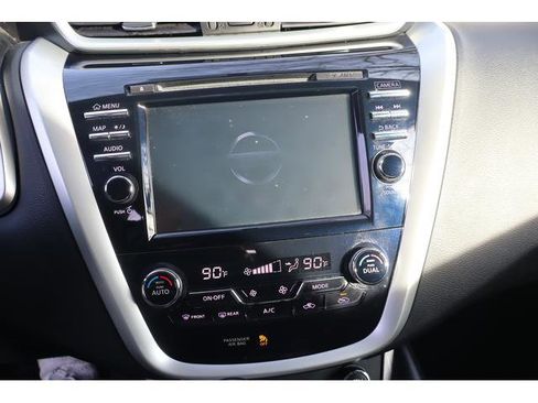 Used 2017 Nissan Murano S w/ Navigation Package image 16