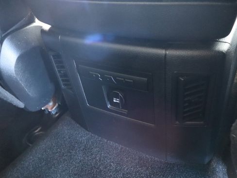 Used 2015 RAM 1500 Sport w/ Ignition Orange Sport Package image 38