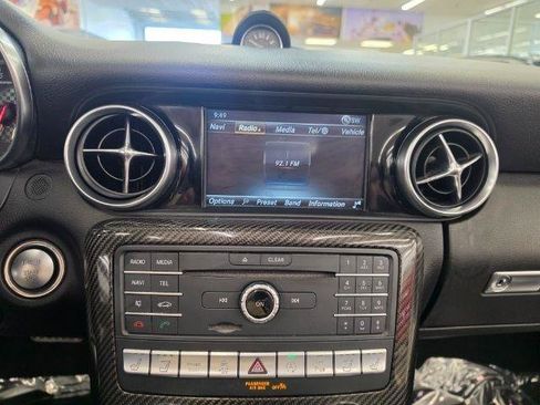 Used 2017 Mercedes-Benz SLC 43 AMG image 23