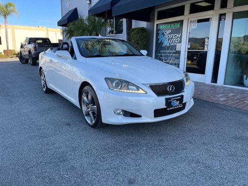 Used 2011 Lexus IS 250C image 3
