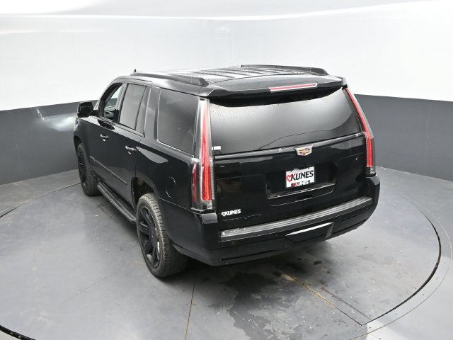 Used 2017 Cadillac Escalade Luxury AWD/4WD image 45