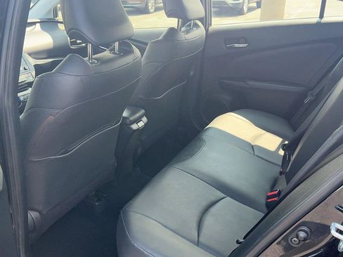 Certified 2022 Toyota Prius AWD image 25