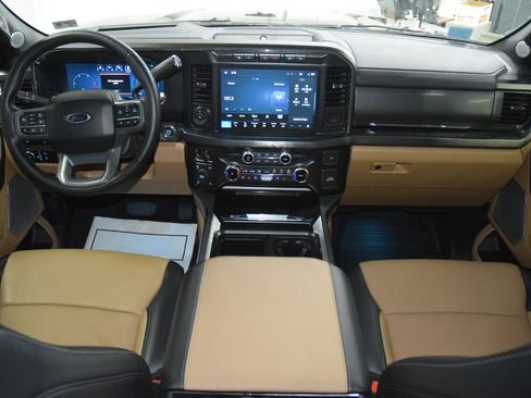 Used 2024 Ford F250 Lariat w/ Lariat Ultimate Package AWD/4WD image 32