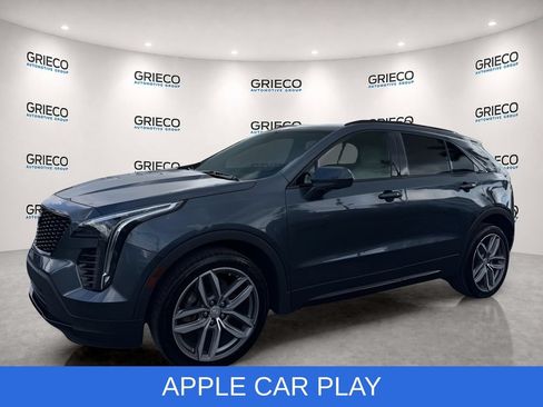 Used 2019 Cadillac XT4 Sport w/ Cold Weather Package FWD image 3