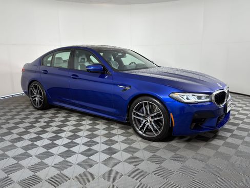 Used 2023 BMW M5 w/ Executive Package image 6