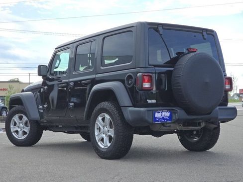 Used 2021 Jeep Wrangler Unlimited Sport AWD/4WD image 14
