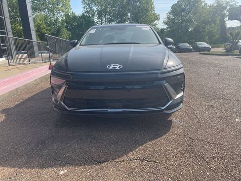 Used 2025 Hyundai Sonata SEL image 1
