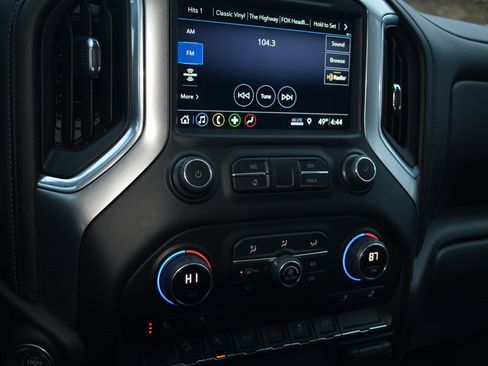 Used 2019 Chevrolet Silverado 1500 LT image 15