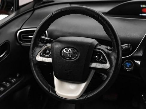 Used 2017 Toyota Prius Three FWD image 18