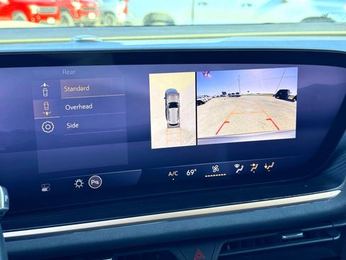 Used 2025 Buick Envision Sport Touring image 31