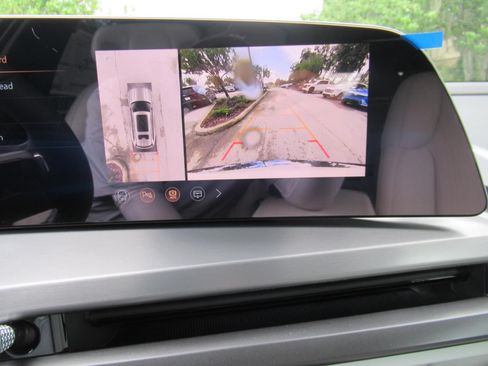 New 2027 Cadillac Vistiq Sport AWD/4WD image 31