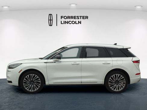 Used 2022 Lincoln Corsair AWD w/ Equipment Group 101A image 6