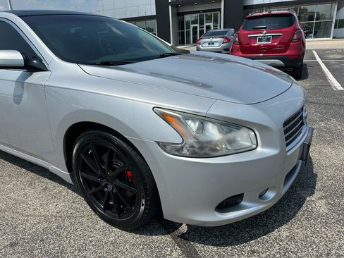Used 2011 Nissan Maxima 3.5 SV w/ Premium Pkg FWD image 11