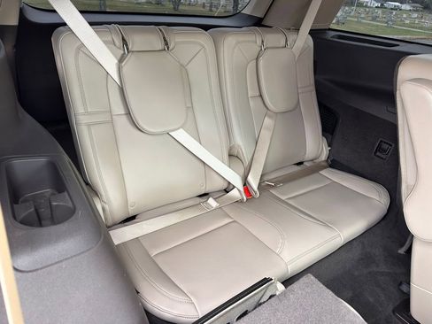 Used 2023 Lincoln Aviator Reserve w/ Equipment Group 201A image 24