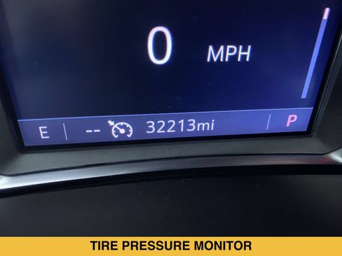 Certified 2024 Chevrolet Equinox RS AWD/4WD image 4