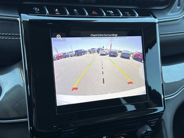 Used 2023 Jeep Grand Cherokee L Laredo RWD image 18
