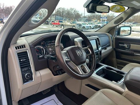 Used 2016 RAM 1500 Laramie w/ Convenience Group image 11