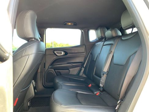 Used 2025 Jeep Compass Trailhawk image 24