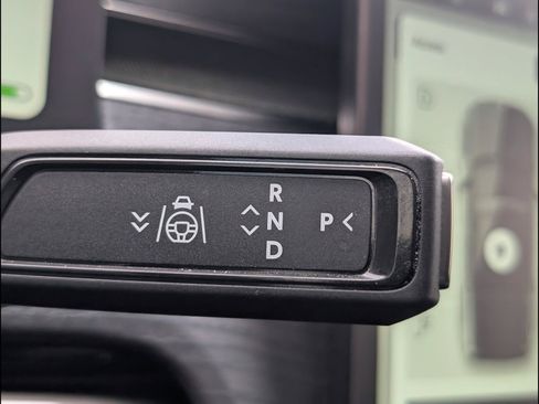 Used 2024 Rivian R1S Launch Edition Quad AWD/4WD image 15
