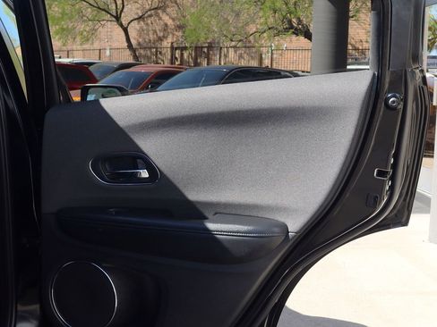 Used 2019 Honda HR-V EX image 26