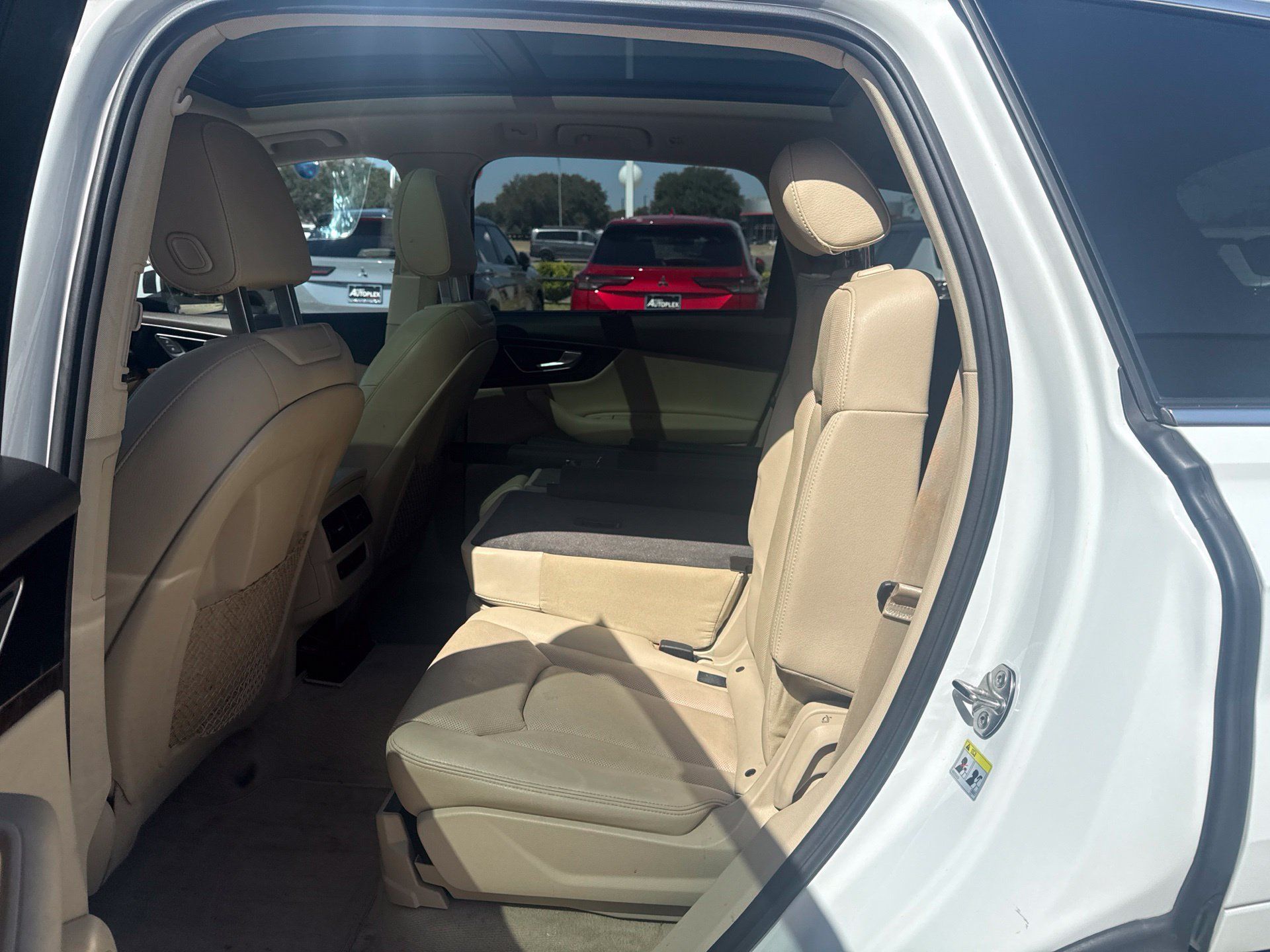 Used 2017 Audi Q7 3.0T Premium Plus AWD/4WD image 5