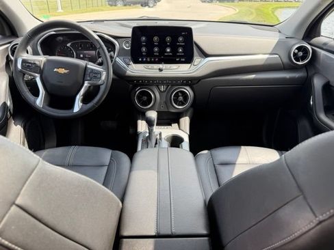 Used 2024 Chevrolet Blazer LT w/ Sound & Technology Package AWD/4WD image 6
