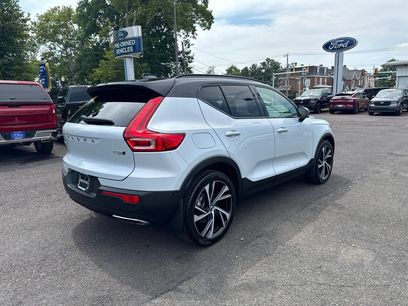 Used 2020 Volvo XC40 T5 R-Design w/ Protection Package
