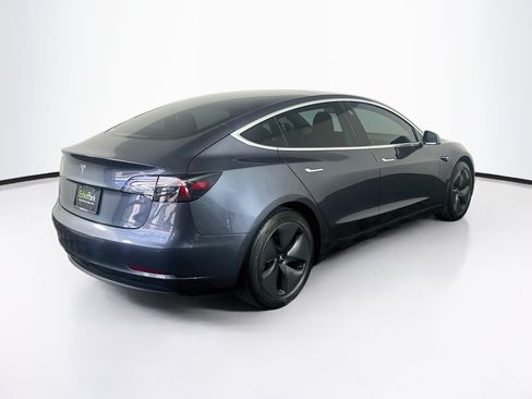 Used 2020 Tesla Model 3 Standard Range Plus RWD image 9