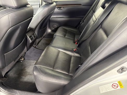 Used 2014 Lexus ES 350 w/ Luxury Package image 18