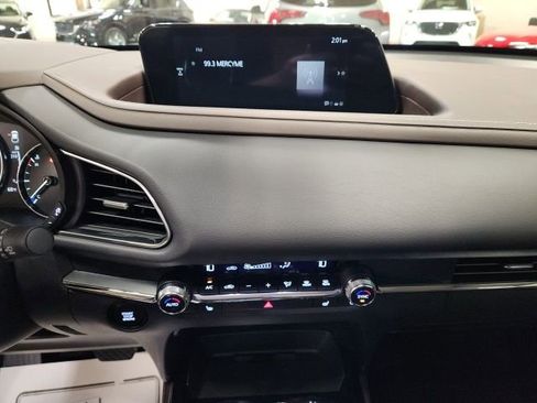 Used 2025 MAZDA CX-30 AWD 2.5 S w/ Premium Package image 14