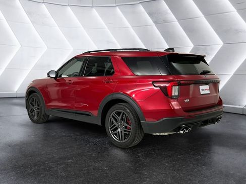 Used 2025 Ford Explorer ST w/ Sun And Sound Package AWD/4WD image 6