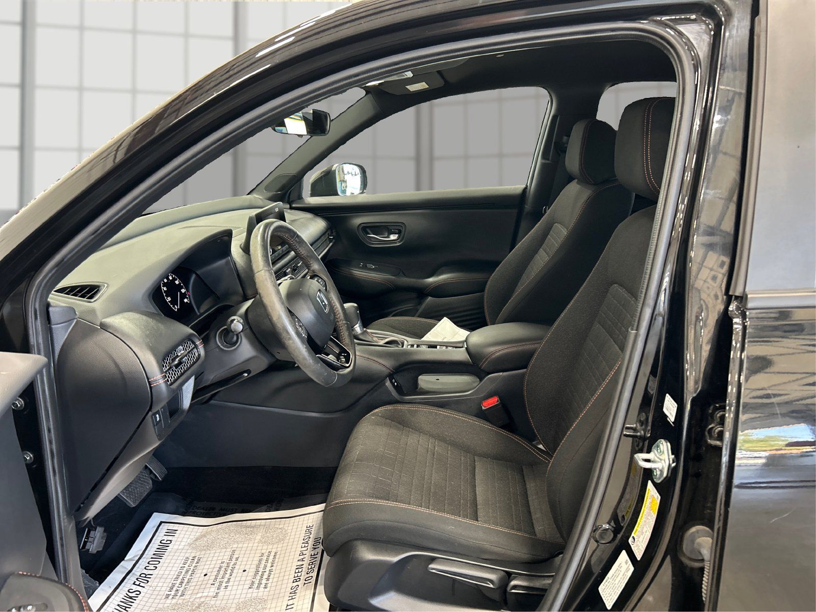 Used 2024 Honda HR-V Sport image 9