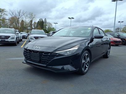 Used 2023 Hyundai Elantra SEL w/ Convenience Package