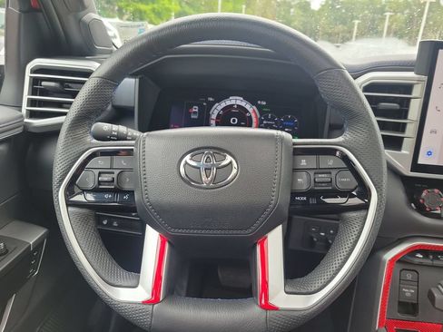 Used 2024 Toyota Tundra Platinum AWD/4WD image 21