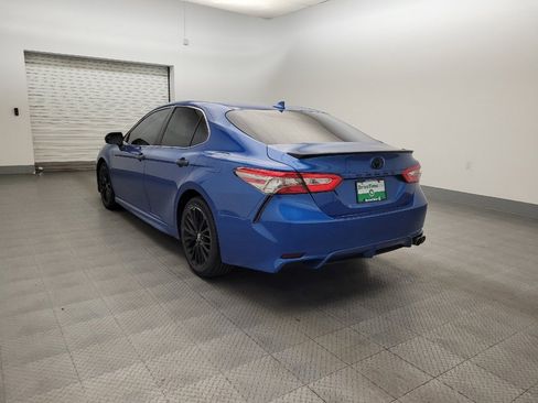 Used 2019 Toyota Camry SE image 5