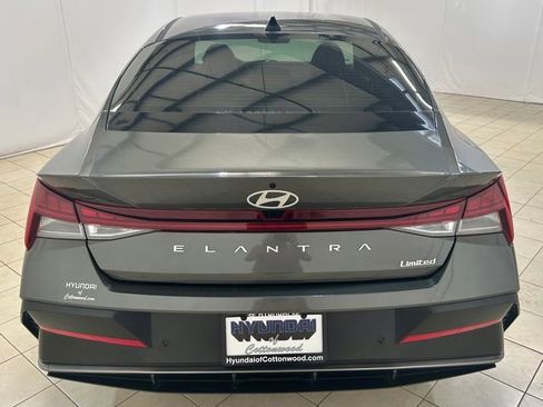 Used 2024 Hyundai Elantra Limited FWD image 4
