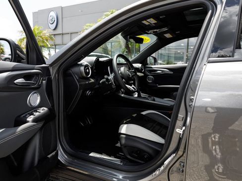 New 2026 Alfa Romeo Tonale w/ Active Assist Package AWD/4WD image 32