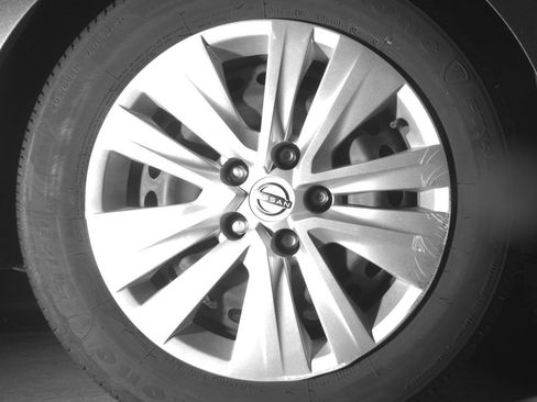 Used 2025 Nissan Sentra S FWD image 15