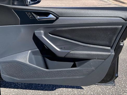 Used 2024 Volkswagen Jetta SE image 23