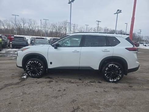 New 2026 Nissan Rogue SV image 4
