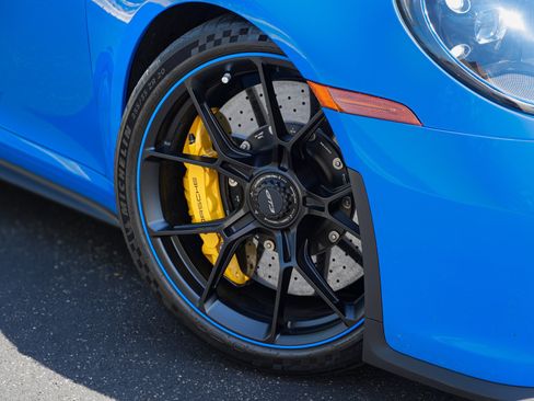 Used 2022 Porsche 911 GT3 RWD image 12