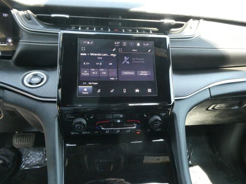 Used 2023 Jeep Grand Cherokee Altitude AWD/4WD image 22