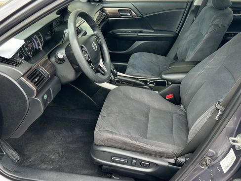 Used 2016 Honda Accord EX image 10