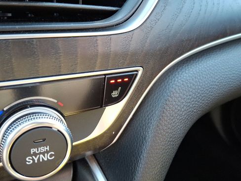 Used 2020 Honda Accord EX image 23