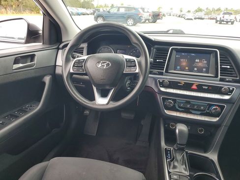 Used 2019 Hyundai Sonata SE image 15