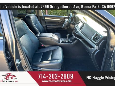 Used 2016 Toyota Highlander XLE AWD/4WD image 19
