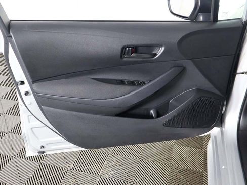 Used 2023 Toyota Corolla LE FWD image 19