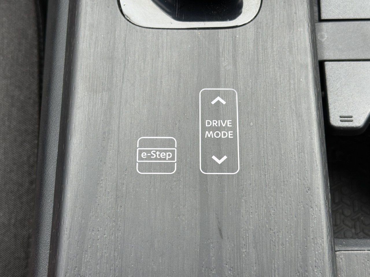 Certified 2023 Nissan Ariya FWD image 8